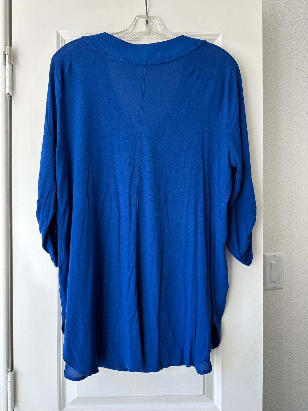 New York Company Royal Blue V Neck Roll Tab Sleeve Blouse Office Chic - Picture 5 of 5